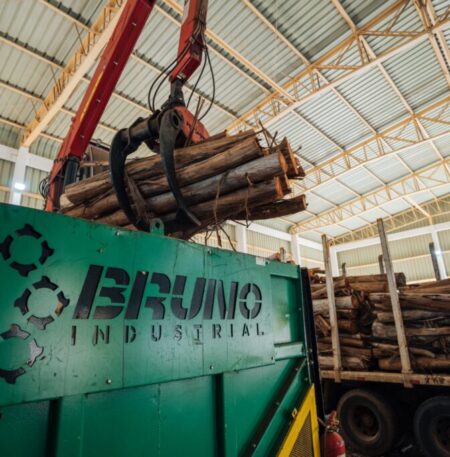 IGR09392-1024x682 Com equipamentos do Segmento Bruno Biomassa, a Cooperalfa realiza processos como a obtenção do óleo de soja e secagem de grãos e utiliza a energia gerada pela biomassa para alimentar esses processos industriais. (Igor Neves/Forest News)