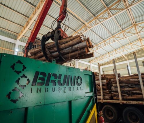 IGR09392-1024x682 Com equipamentos do Segmento Bruno Biomassa, a Cooperalfa realiza processos como a obtenção do óleo de soja e secagem de grãos e utiliza a energia gerada pela biomassa para alimentar esses processos industriais. (Igor Neves/Forest News)